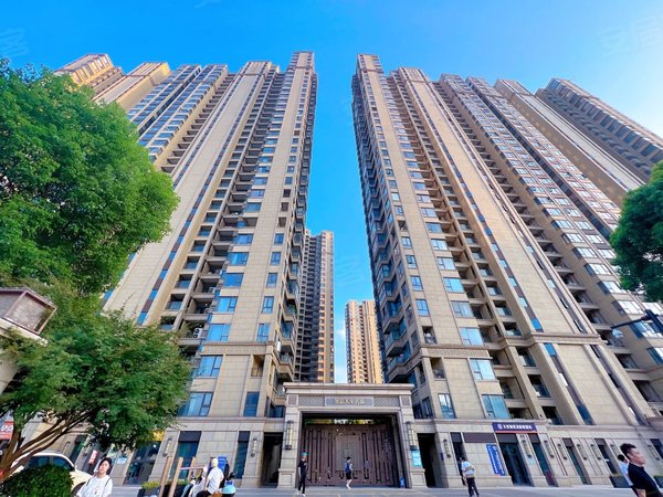 杭州萧山开发区龙湖春江天玺(公寓住宅)7号线兴议地铁口 奥体中心