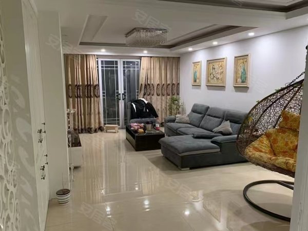 嵊州城区市中心丽湖小区470丽湖小区,三室,精装,2500月出租房源真实