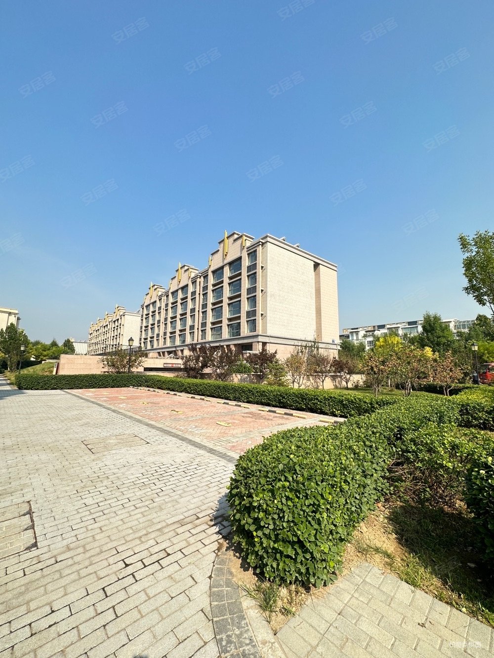 誉天下盛寓4室3厅5卫330㎡南北1266万