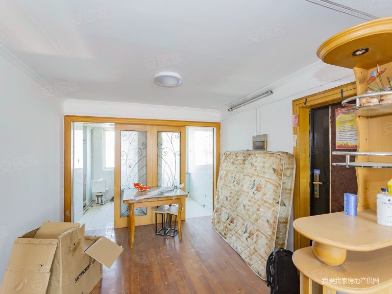 顶楼复式宋独立车库,邓蔚路滨河花苑一期四居室,可大刀