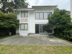 杭州西湖西湖西湖景区别墅:独幢3层,花园100方,精装。溪水环绕!出租房源真实图片