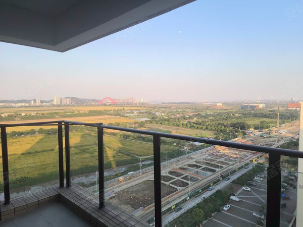 广州南沙万顷沙首筑花园首筑花园 3室2厅2卫 南北通透 104平 精装修