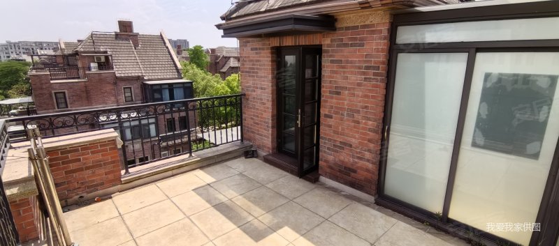 卖房出国 看中都可以谈 只要出价都好说 中金海棠湾独栋别墅