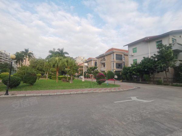 深圳龙岗横岗康乐花园(别墅)14号线地铁口独栋别墅出租出租房源真实