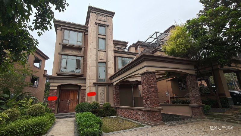 海逸豪庭御峰(别墅)5室2厅5卫267.27㎡东南1350万