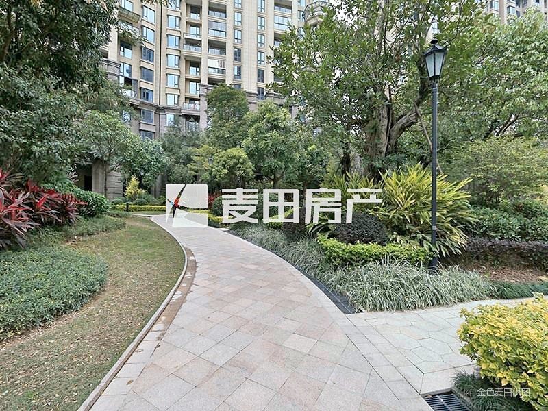 厦门房产网>厦门二手房>思明二手房>松柏二手房>半山御景(一期)>800