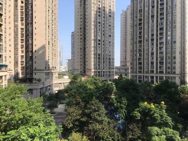 重庆合川合川区城南金九南滨花园品质小区 环境优美 临滨江公园 美食