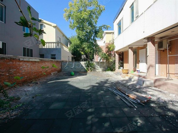 未来科学城,八仙别墅独栋,包物业取暖5居有钥匙随时入住