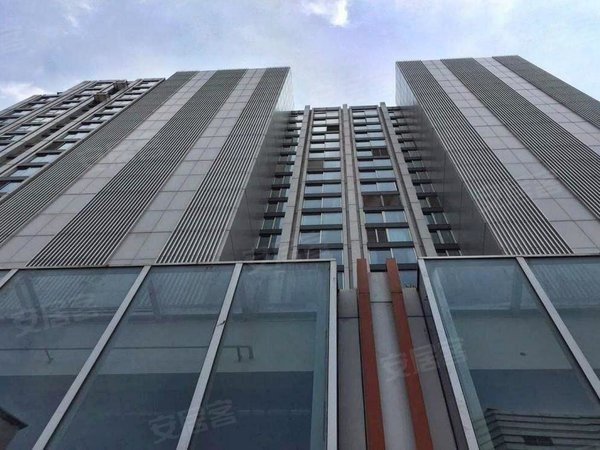 上海静安西藏北路华侨城苏河湾行政公馆(一期)苏河湾行政公馆 八号线