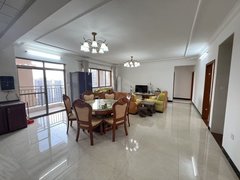 梧州龙圩龙圩城区舒适大四房出租，采光通风效果好，家私家电齐全，拎包入住出租房源真实图片