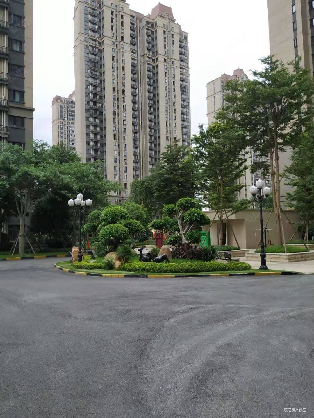 恒大翡翠龙庭3室2厅1卫98.89㎡南北89.8万