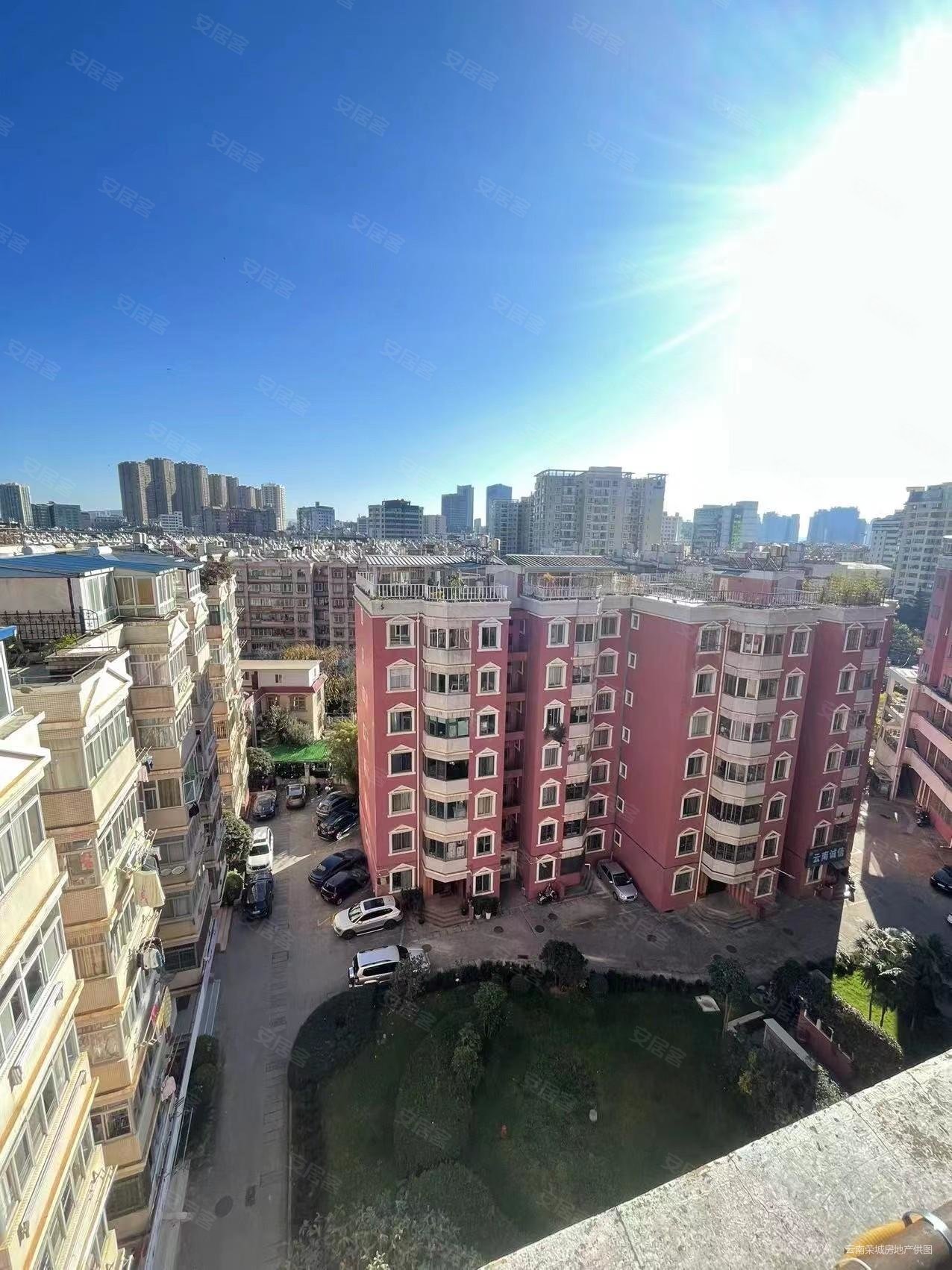 国贸中心,近福德地铁,带120坪露台,证件在手,星河明居二手房,186.