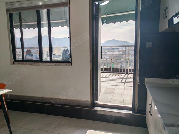 金华东阳横店华夏大道216号小区华夏大道216号小区 1室1厅1卫 精装修 电梯房 有阳台出租房源真实图片