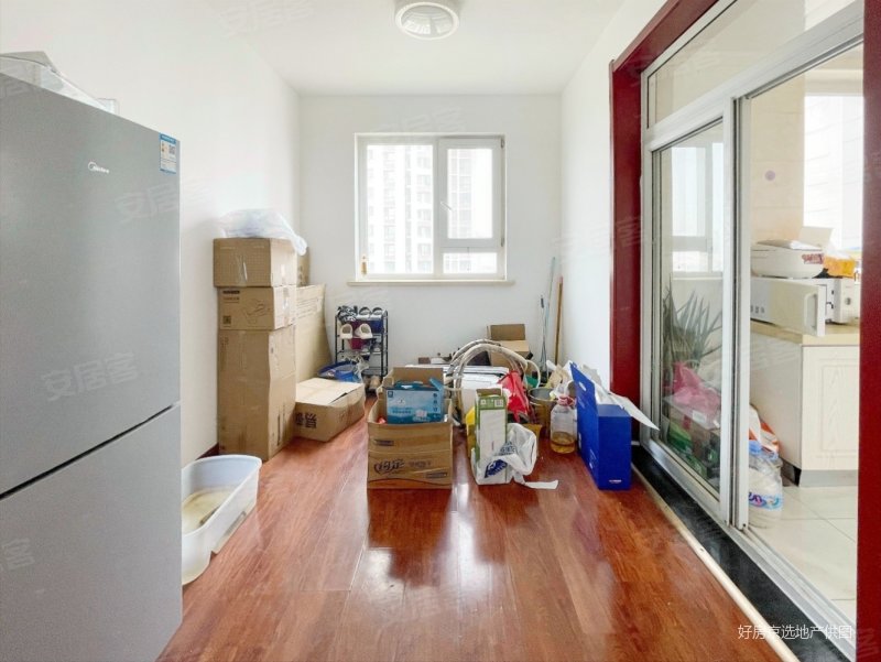 融科瀚棠(河东) 出行方便 南北通透 商品房 近地铁