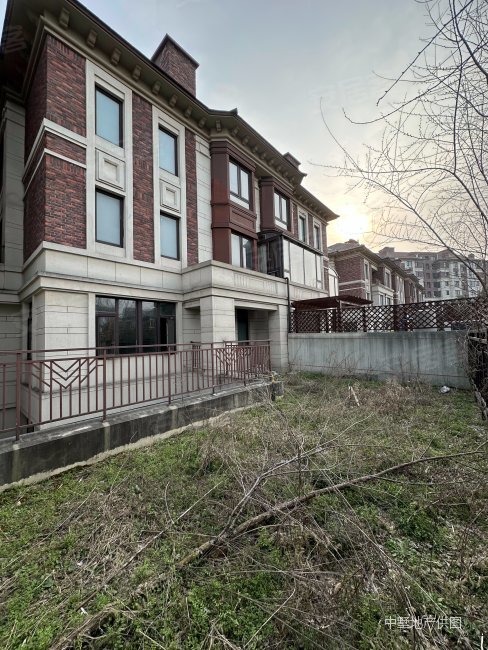 保利西山林语类双拼别墅南北大花园可随时可看