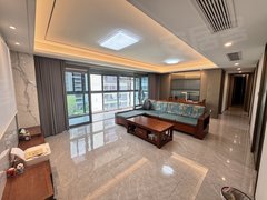 宁波江北孔浦孔浦地铁口 龙湖天耀旁 老外滩四房两卫  带地暖出租房源真实图片