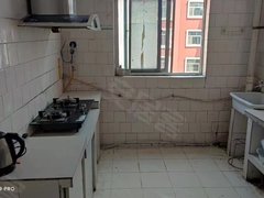 淄博沂源城区胜利小区四楼,带家具家电一年11000出租房源真实图片