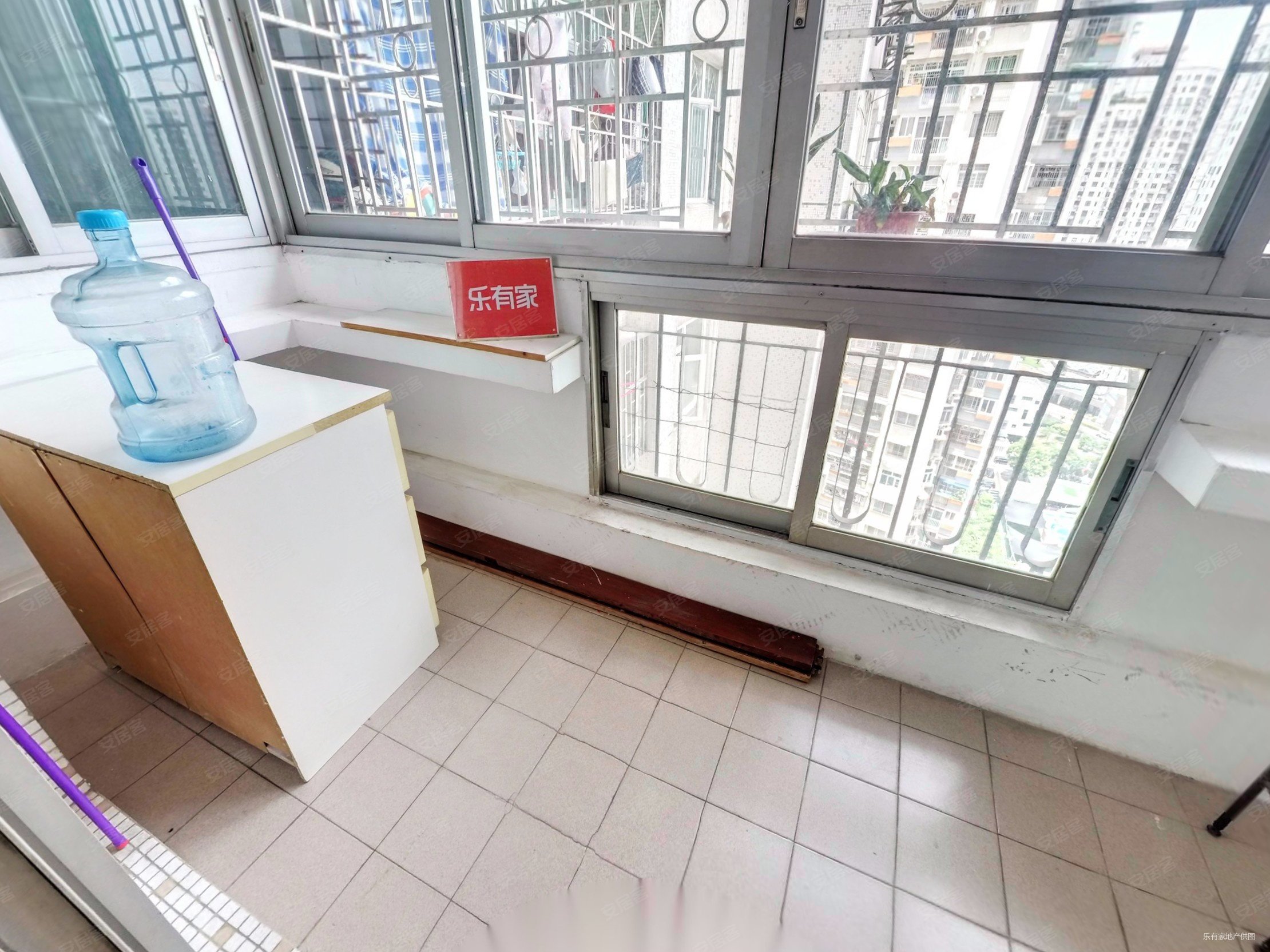 百花公寓一期3室2厅1卫107㎡南北950万