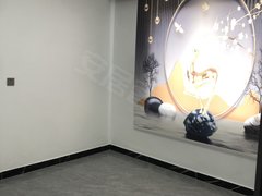 苏州常熟招商城新出好房!元和小区 精装二室,2000一月出租房源真实图片