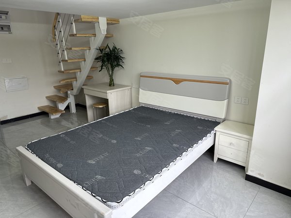 安庆宜秀光彩大市场恒大珺睿府(商住楼)七街弘扬广场!新市立医院旁 新出上下两层精装公寓,停车方便出租房源真实图片