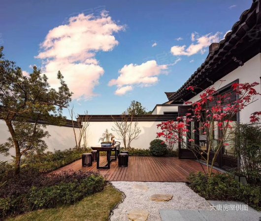 青城山徽派独门独院别墅带花园,江南水乡异域风情!深受喜欢!