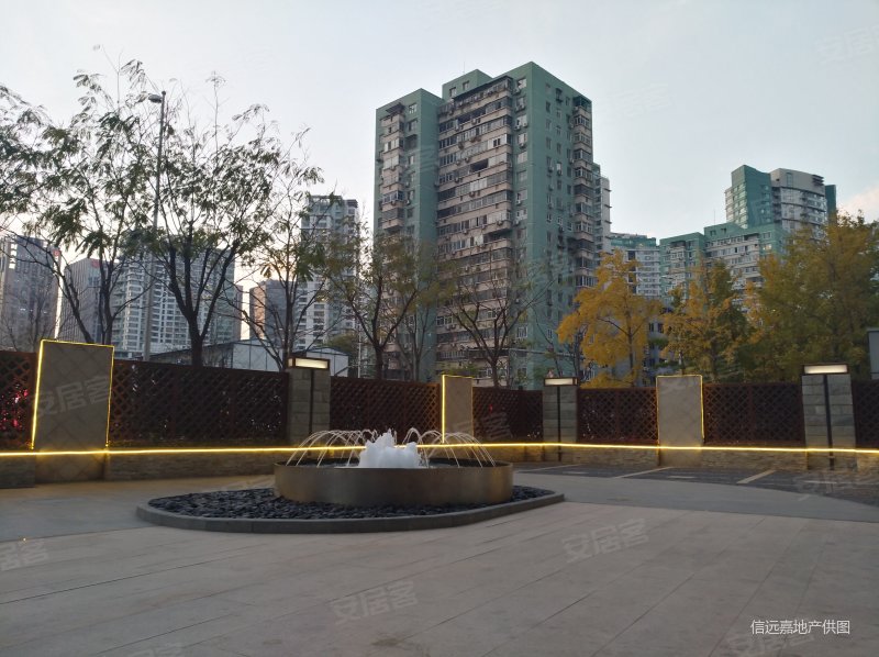 北京财富中心公寓3室2厅2卫166㎡东北1380万