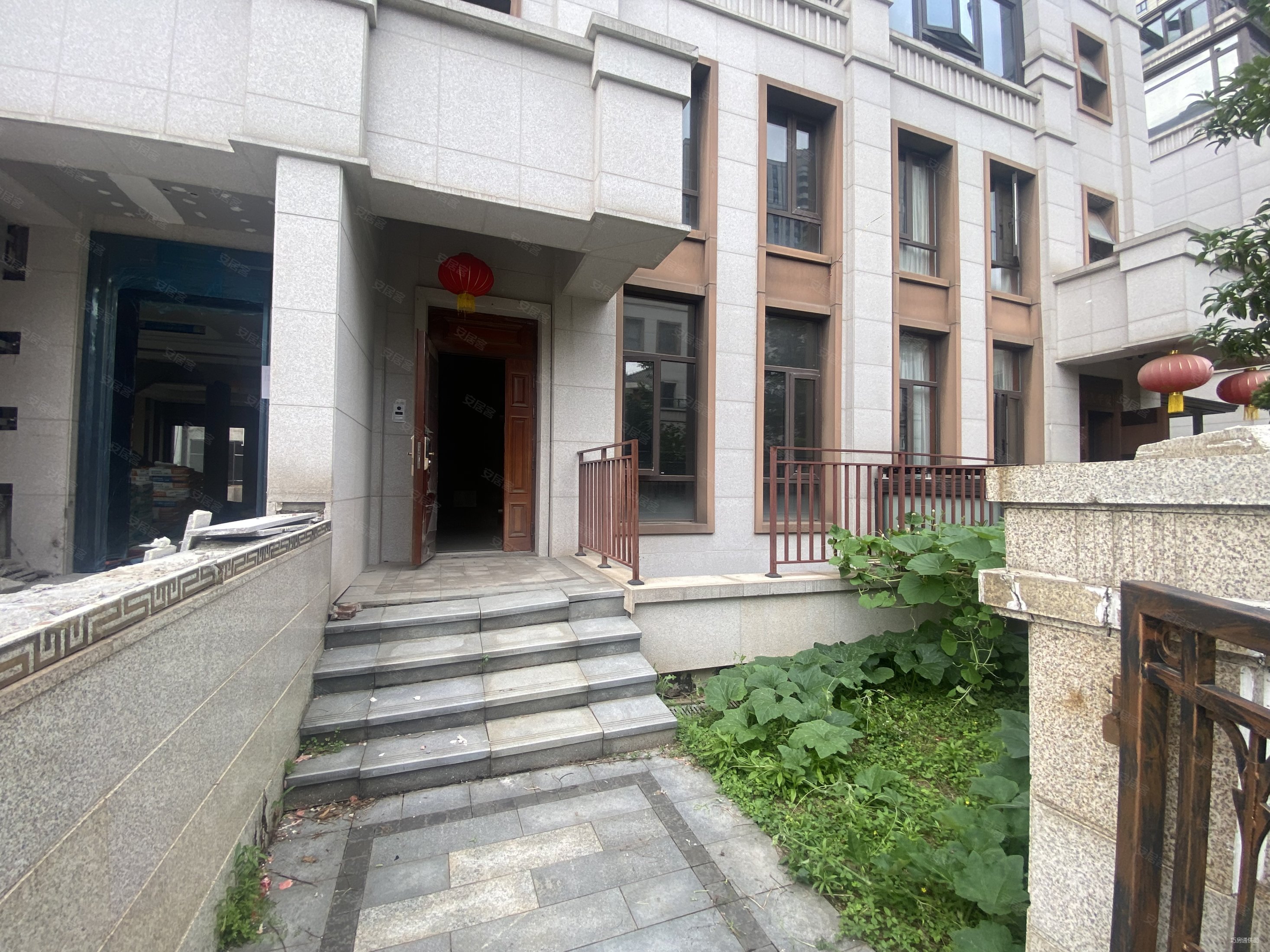 南昌房产网>南昌二手房>红谷滩二手房>九龙湖二手房>明园九龙湾(别墅)