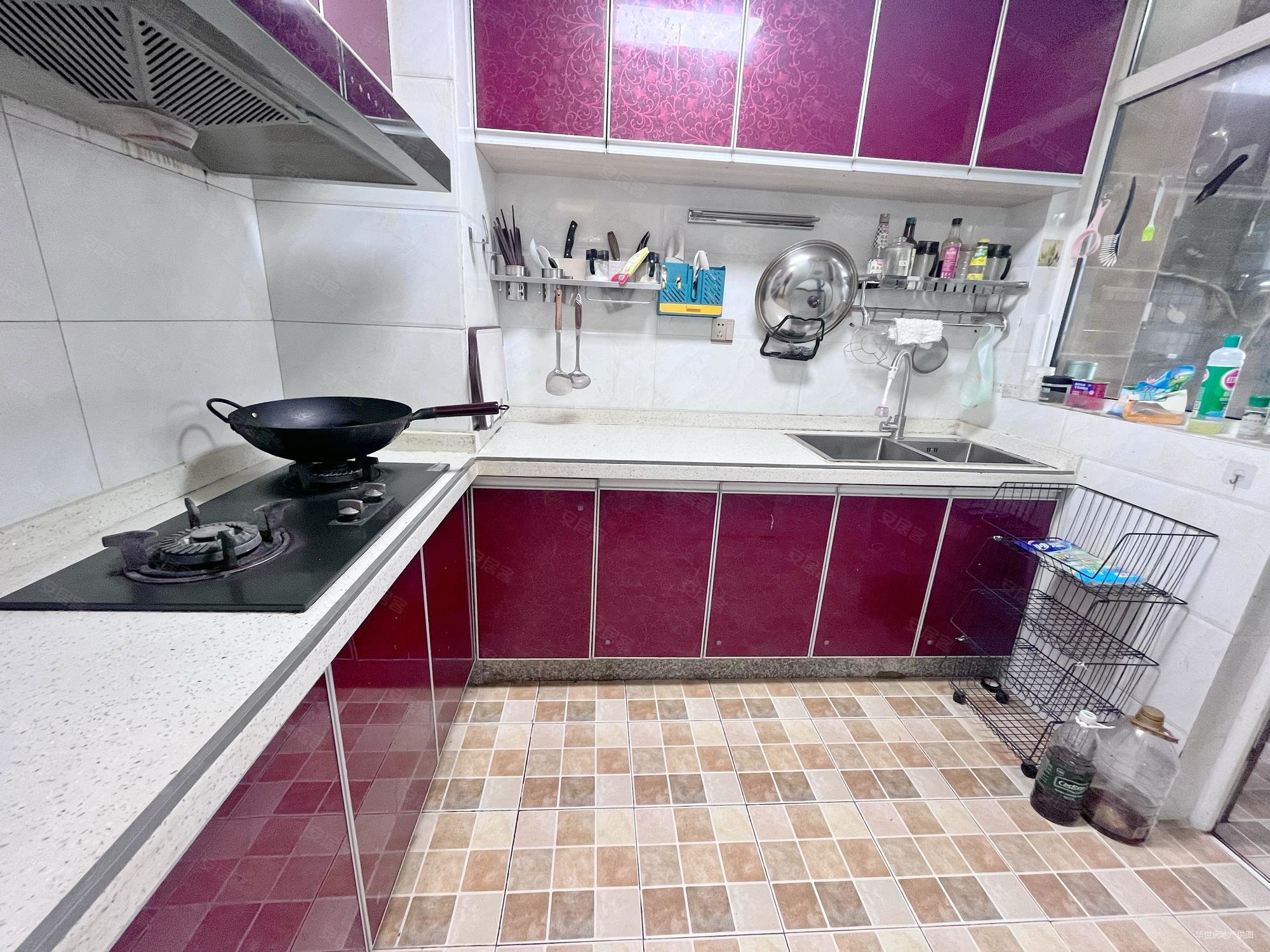 银诚东方国际4室2厅2卫116㎡南北95万