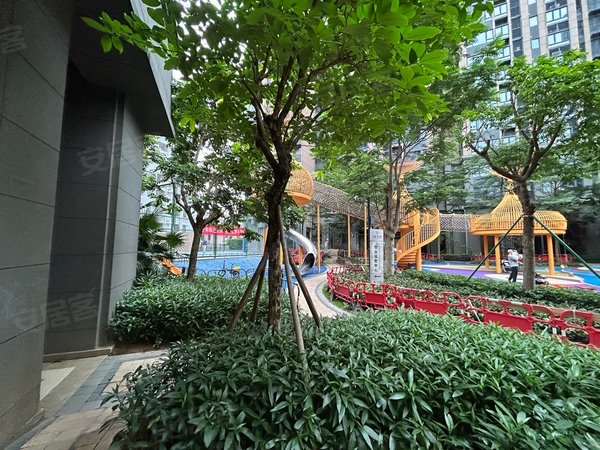 深圳龙岗横岗中海大山地(北区)业主急租 14号线地铁口 精装修3房可自