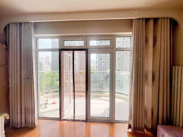 近万象城 经十路 解放东路 人寿双金大厦 大三室拎包入住