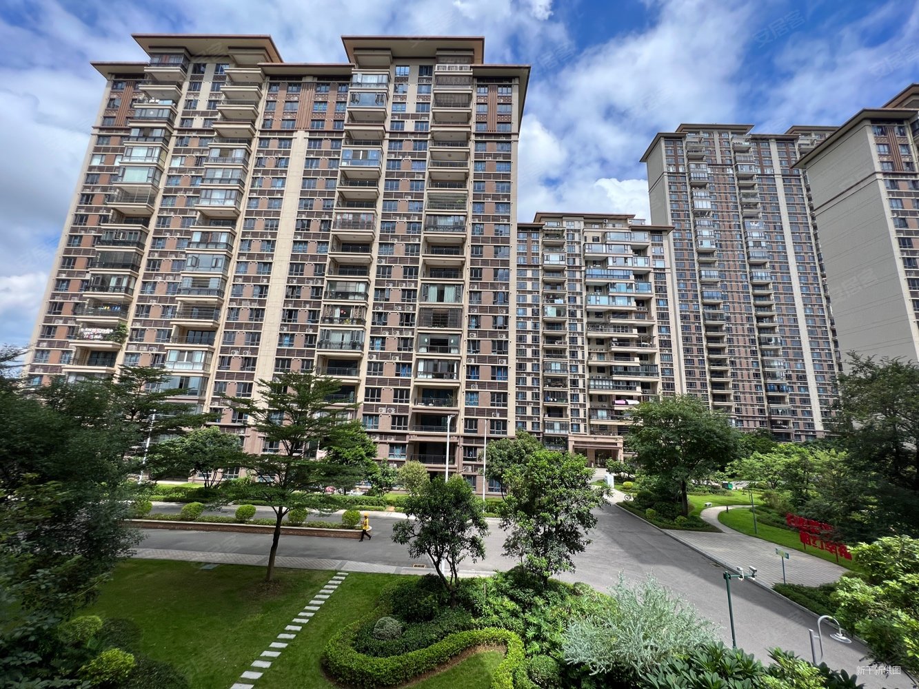 253方豪华装修大平层5房全屋定制家私家电碧桂园山湖城