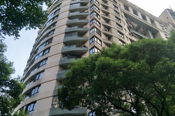 达安花园发布于2021年03月10日 0人觉得很赞 特色 【小区户型】一期