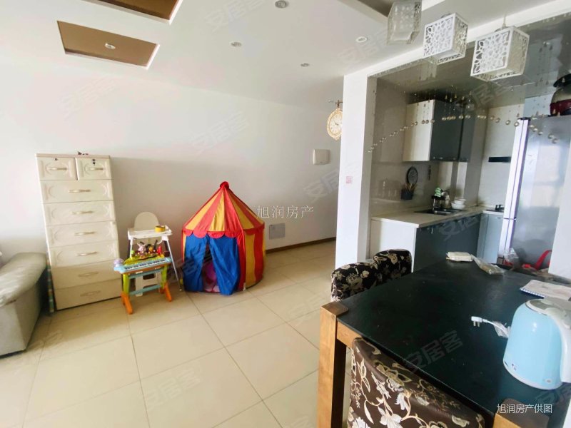 南北通透 小区新 近地铁 商品住宅 交通便利 满五