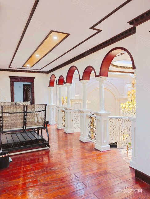 中隆国际御玺豪华自住复试大平层中央空调地暖新风拎包住