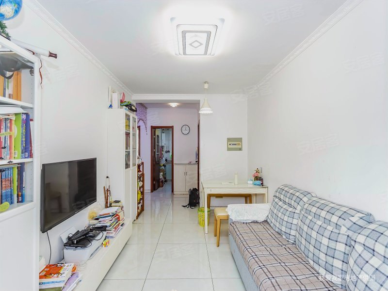 万枫家园,精装修小户,中间楼层采光好,无个税诚售