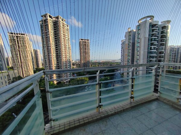 深圳宝安坪洲碧海富通城一期(本人实拍,富通城一期高层两房,全新家私