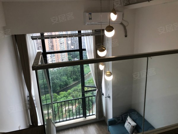 成都成华崔家店成华奥园广场(三期)地铁口 精装loft 成华奥园广场公寓