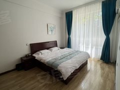 丹东元宝新柳步行街东都屹景二期，步梯1楼带花园两室精装有空调1800包取暖物业出租房源真实图片