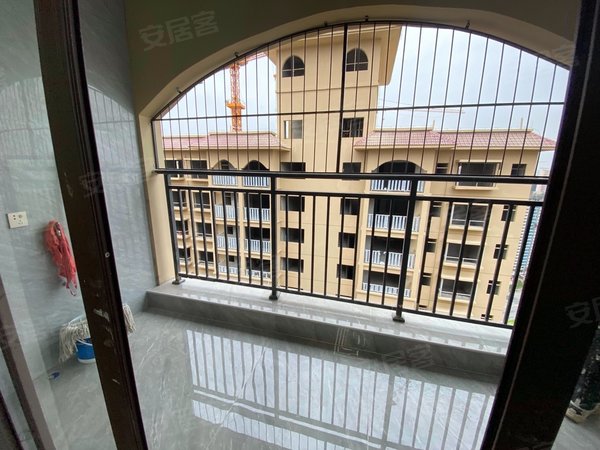南宁江南沙井大道万象尊府沙井片区富士康旁全新大三房全房配齐出租