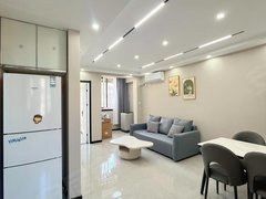 怀化鹤城城中中心市场旁 榆园小区房 精装修正规一室一厅 可随时看房拎包住出租房源真实图片