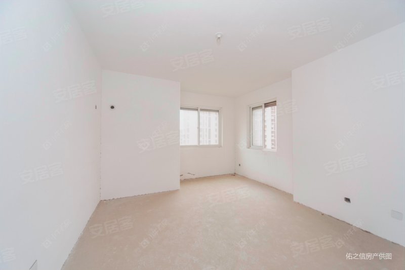 小湖龙城福第小区113平三房破价出售小高层好楼层