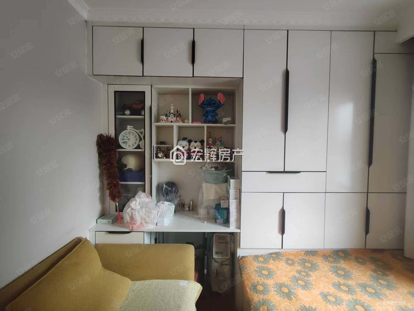 中海河山郡3室2厅2卫128㎡南北159万