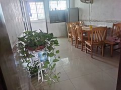 宜春宜丰宜丰城区二中六小旁,住户2楼带天燃气,家电齐全,拎包入住,带杂物间。出租房源真实图片