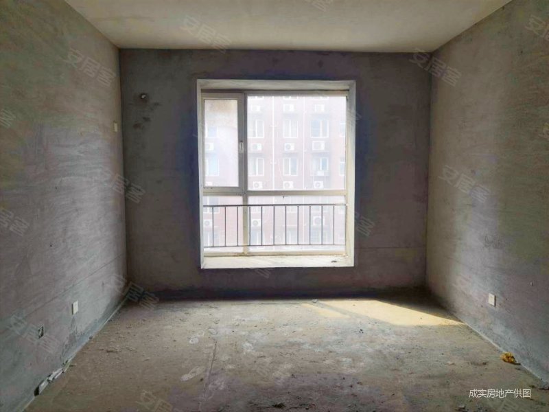 三简路长兴街良城逸园三室带车位地下室可谈价