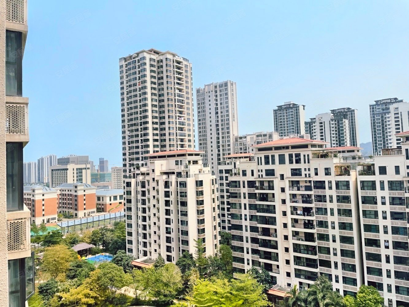 华发四季专卖小区超低收费各户型出售房源齐提供按揭过户办理