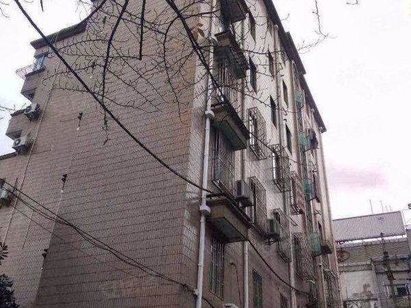 【多图】凯旋公寓,新华路租房,业主出租i钥匙在手i精装三房i近虹桥路