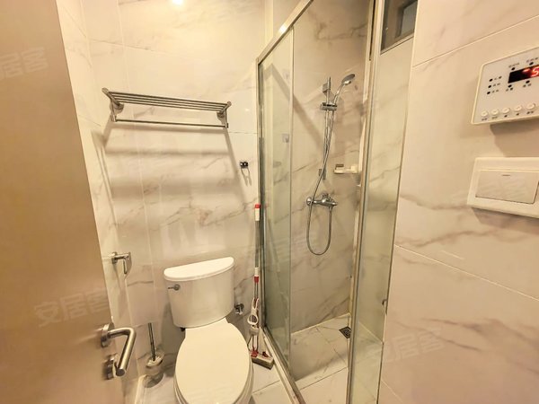 金华婺城婺城新区缤虹星城宾虹星城，两室出租，柜子多，有电视，家具齐全，有洗漱台出租房源真实图片