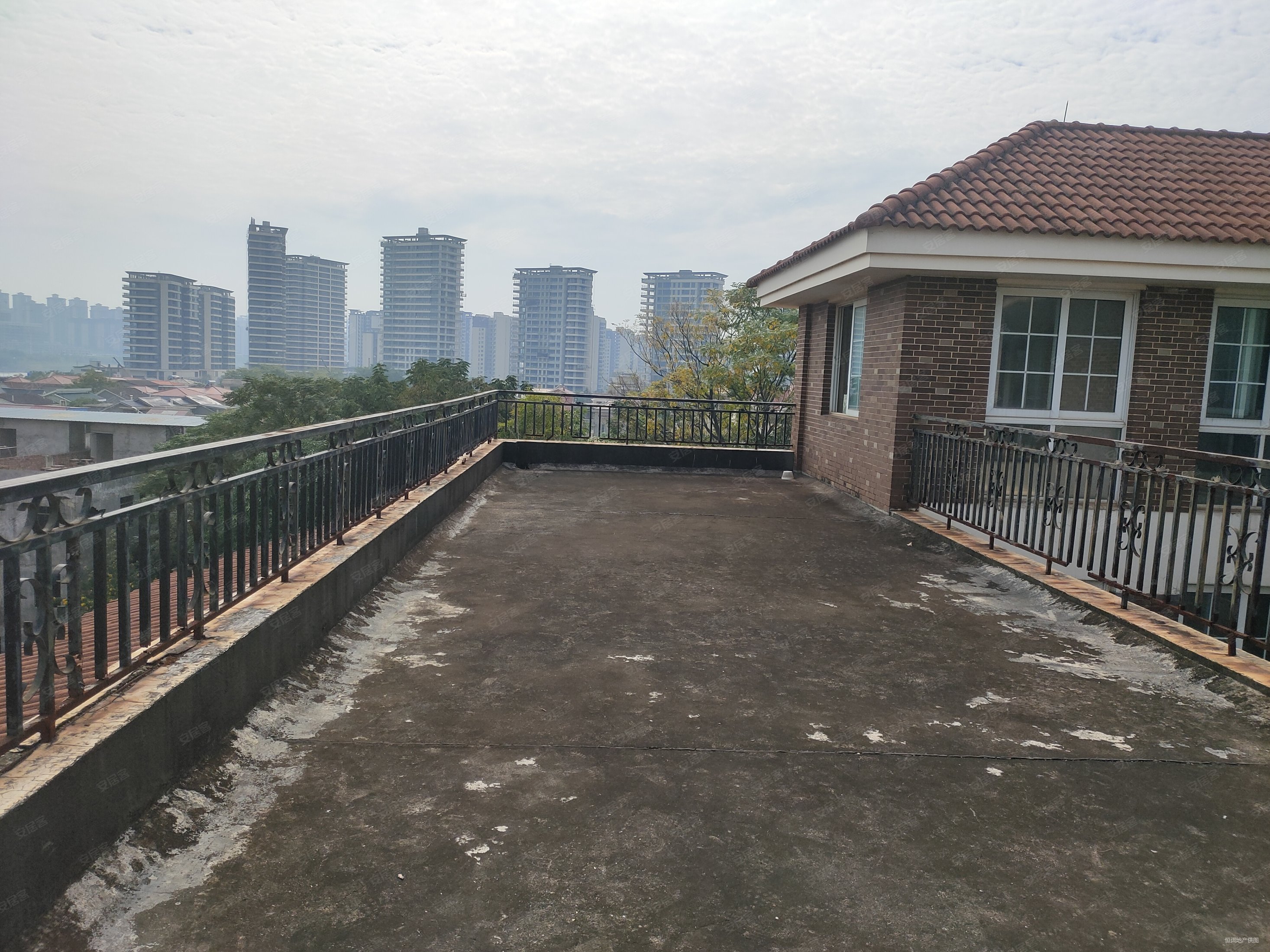 占地1500平,龙胤花园独栋大别墅,视野开阔一览邕江,龙胤花园二手房