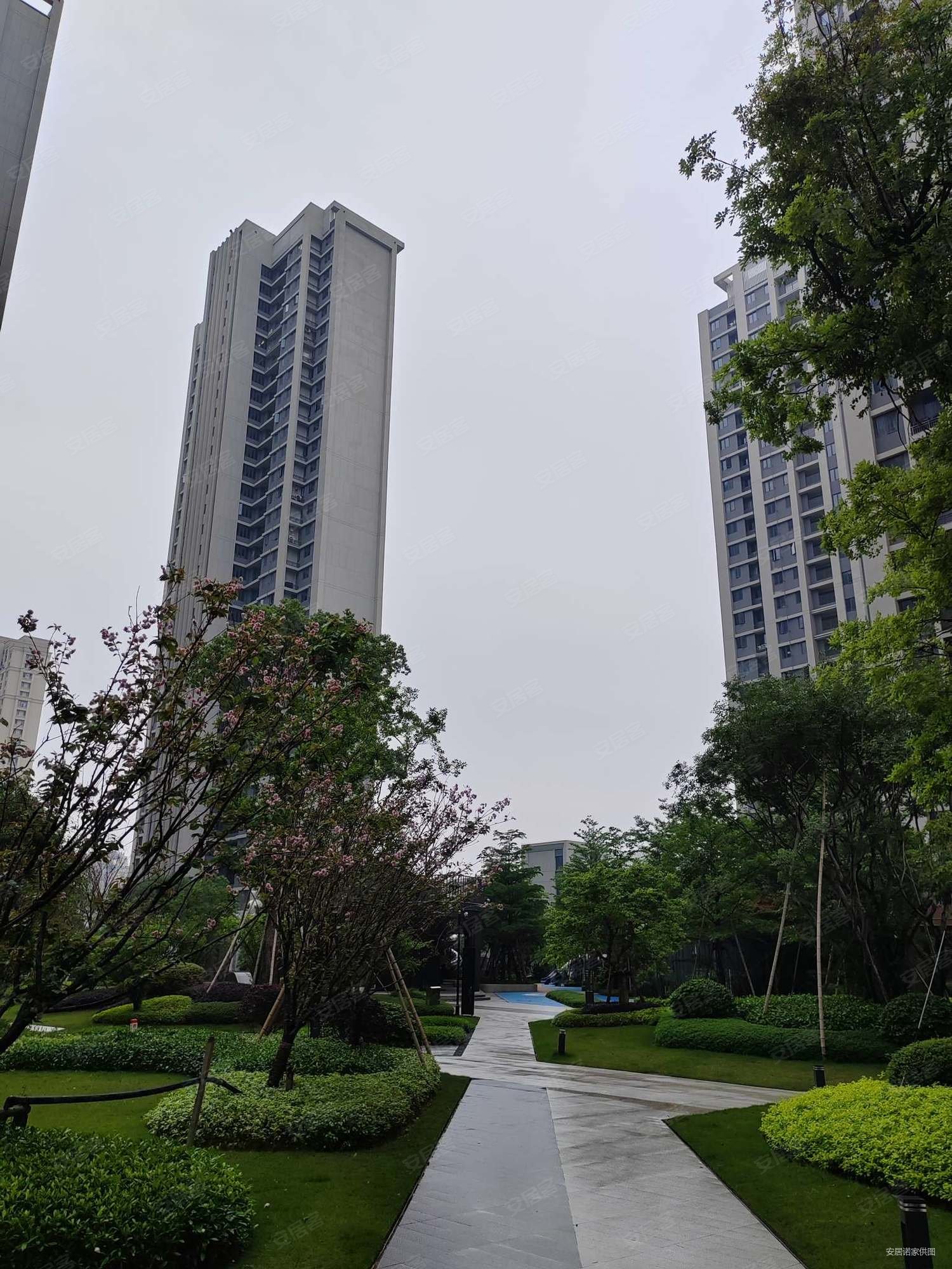 福州房产网>福州二手房>福清二手房>音西二手房>金辉中央铭著>1500
