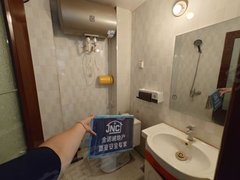 运城盐湖万达广场出租，御溪苑小区，运中南门对面，电梯中高层出租房源真实图片